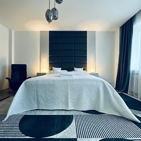Alexander Library Apt 75M2 קושיצה