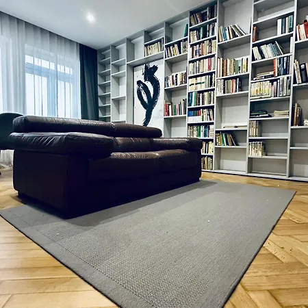 Alexanders Library Apartment Kosice